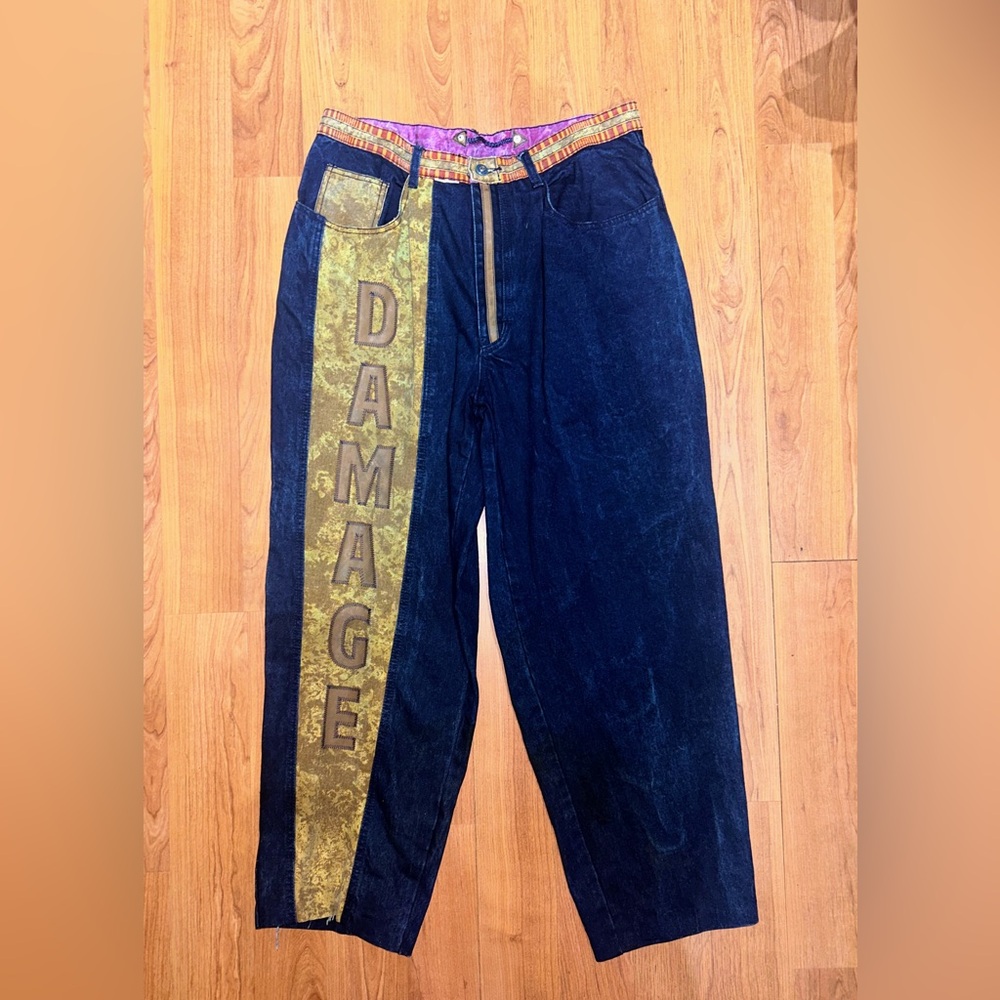 RARE & Unique, Vintage Major Damage Jeans Baggy Fit Size 32x28 Unisex